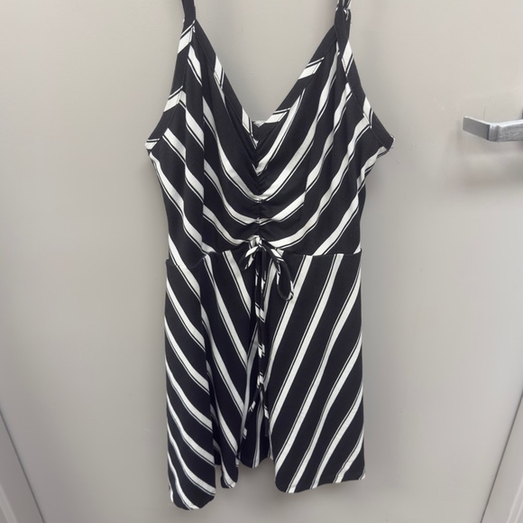 stilettos Dresses & Skirts - Black and White Striped Casual Dress‎